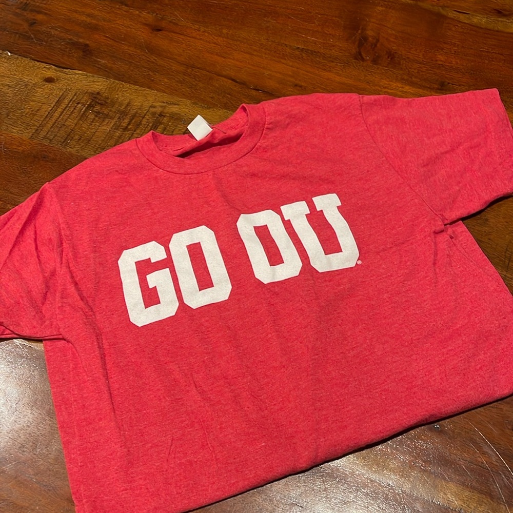 University of Oklahoma T-Shirt
size small